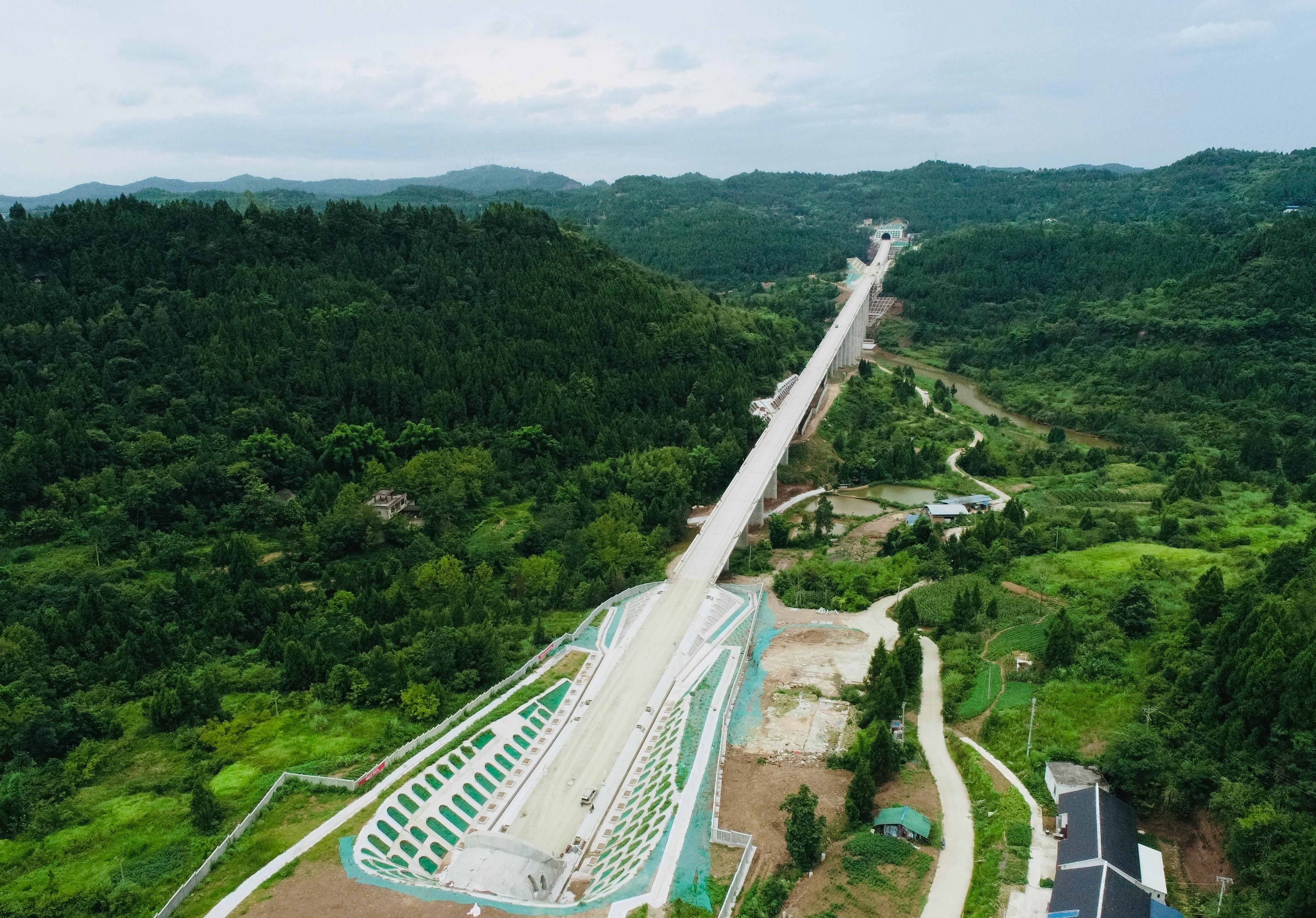 仪陇现代化铁路规划图出炉，助推地方经济腾飞，构建高效交通网络